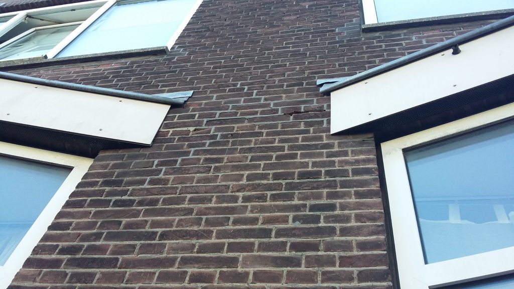 Inspectie schade gevel metselwerk